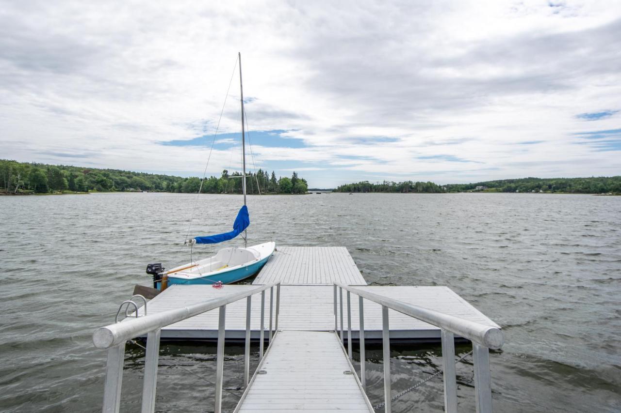 Ocean Bay View Luxury Guesthouse Musquodoboit Harbour Exterior photo